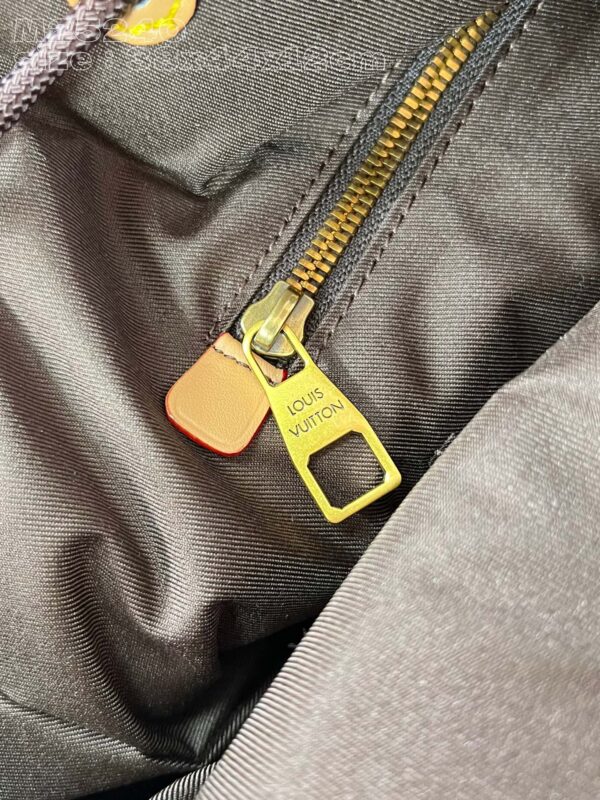 Louis Vuitton Christopher MM
