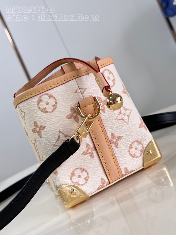 Louis Vuitton Noé Purse LV Charms