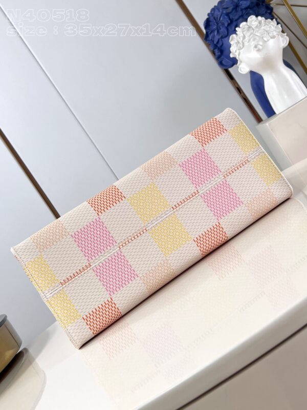 Louis Vuitton OnTheGo MM Tote