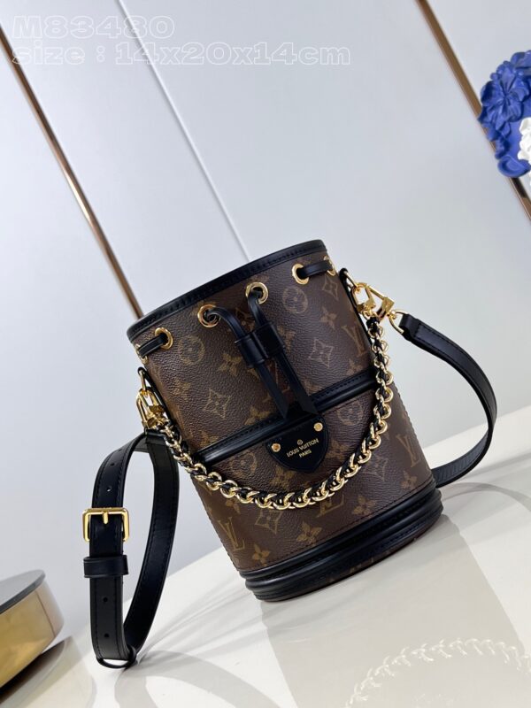 Louis Vuitton Canoé