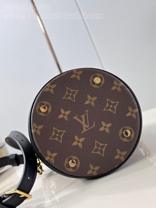 Louis Vuitton Canoé
