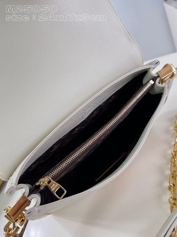 Louis Vuitton Dauphine Soft MM