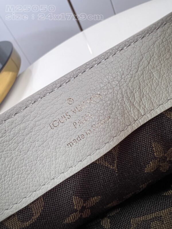 Louis Vuitton Dauphine Soft MM