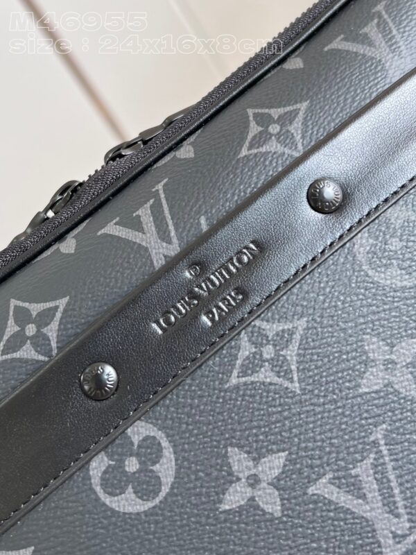 Louis Vuitton Alpha Messenger