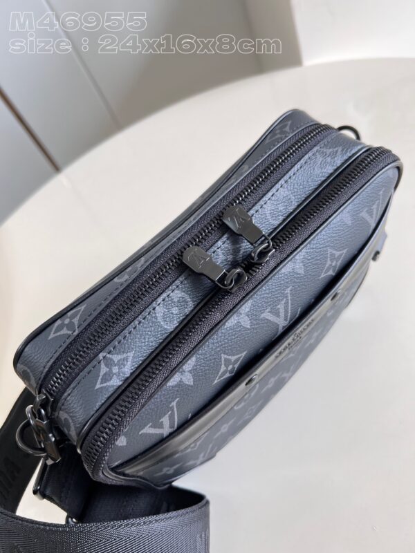 Louis Vuitton Alpha Messenger