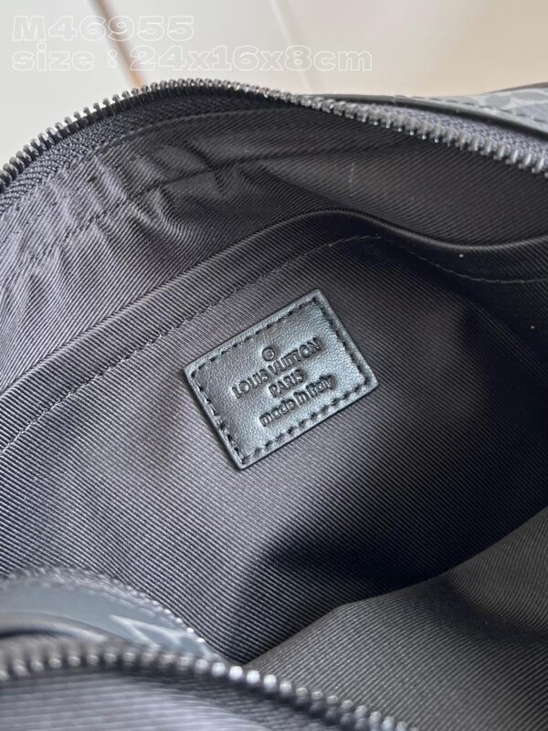 Louis Vuitton Alpha Messenger