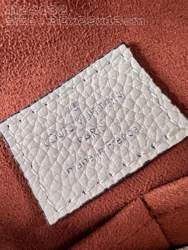 Louis Vuitton Hand It All MM