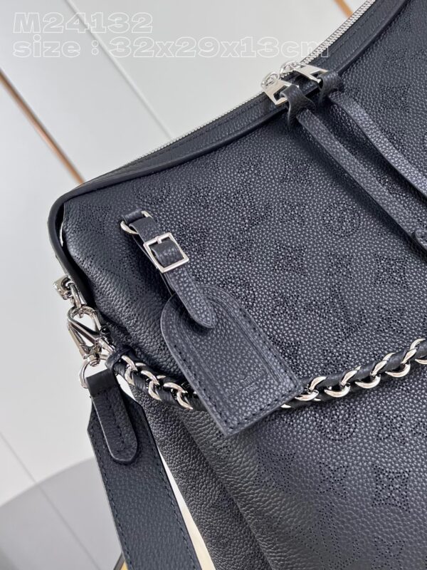 Louis Vuitton Hand It All MM