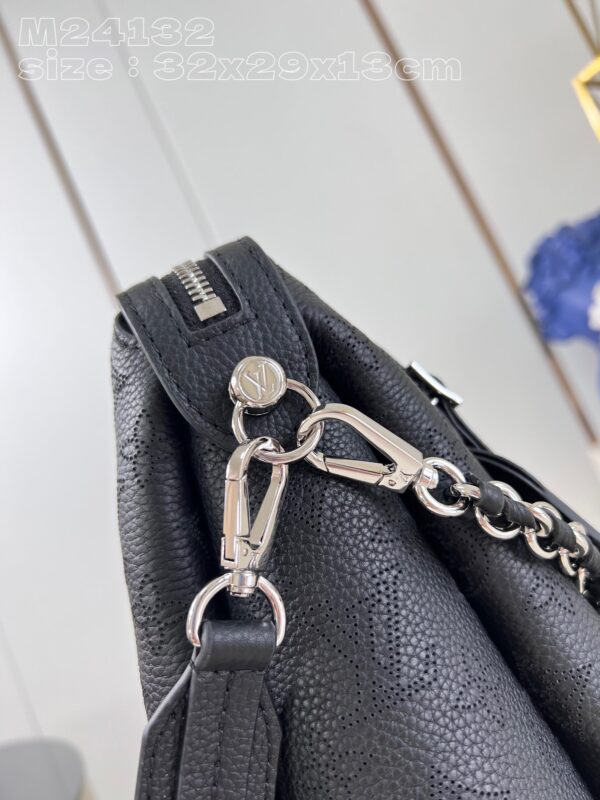 Louis Vuitton Hand It All MM