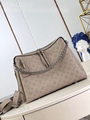 Louis Vuitton Hand It All MM