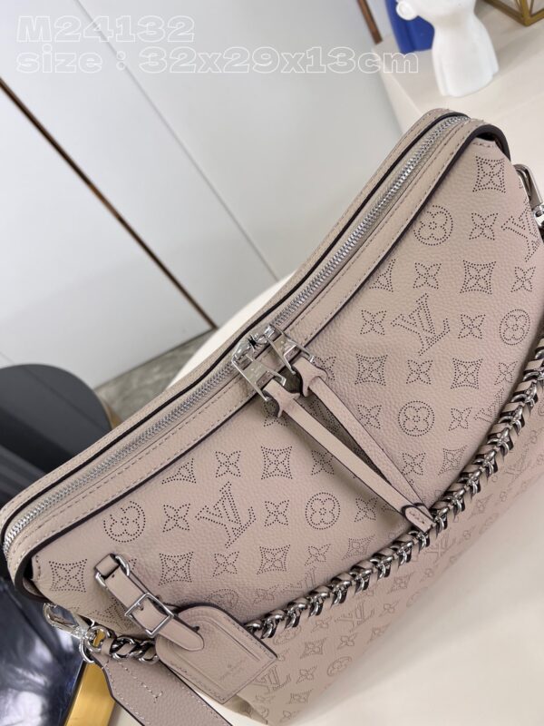 Louis Vuitton Hand It All MM