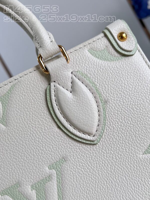 Louis Vuitton Onthego PM