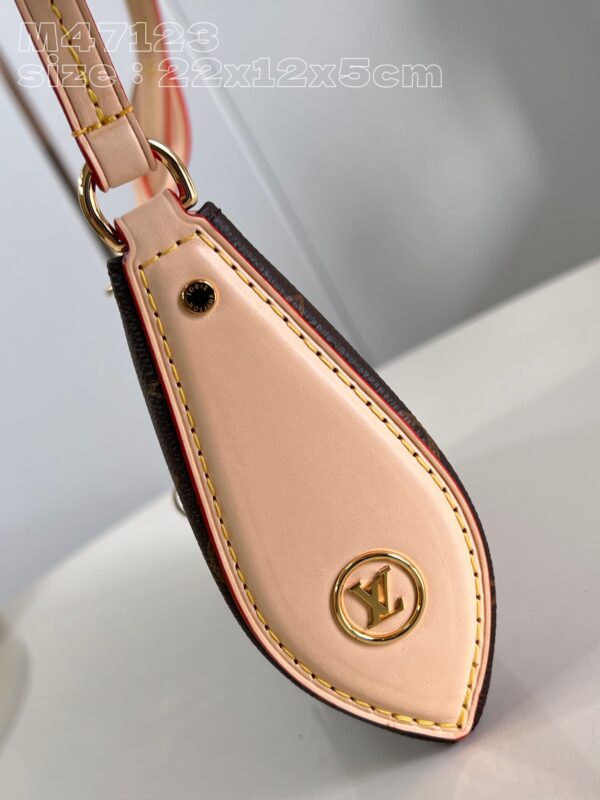 Louis Vuitton Pochette Tirette