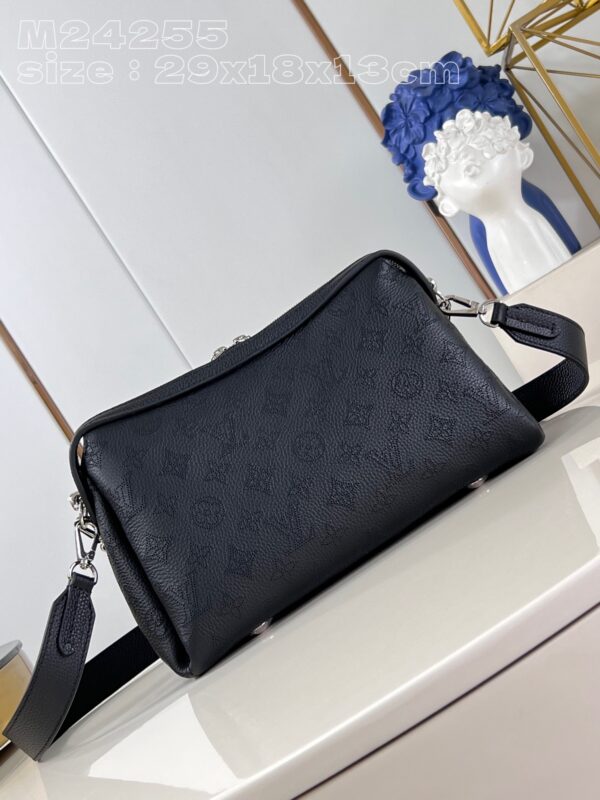 Louis Vuitton Hand It All PM