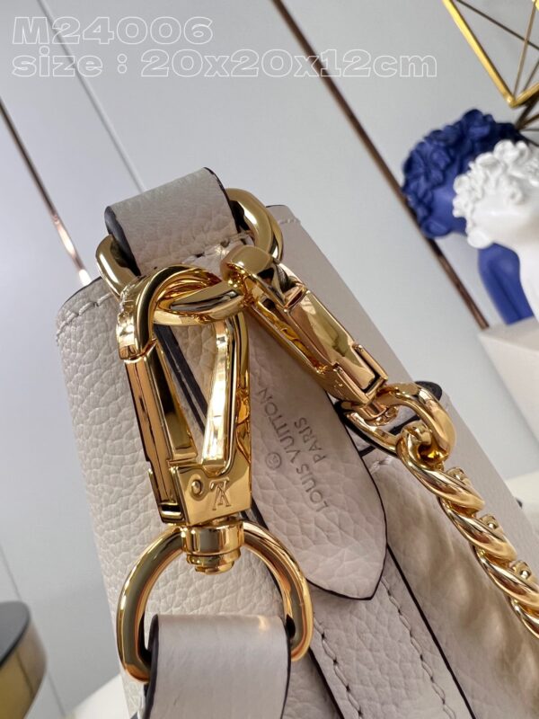 Louis Vuitton Lock and Walk