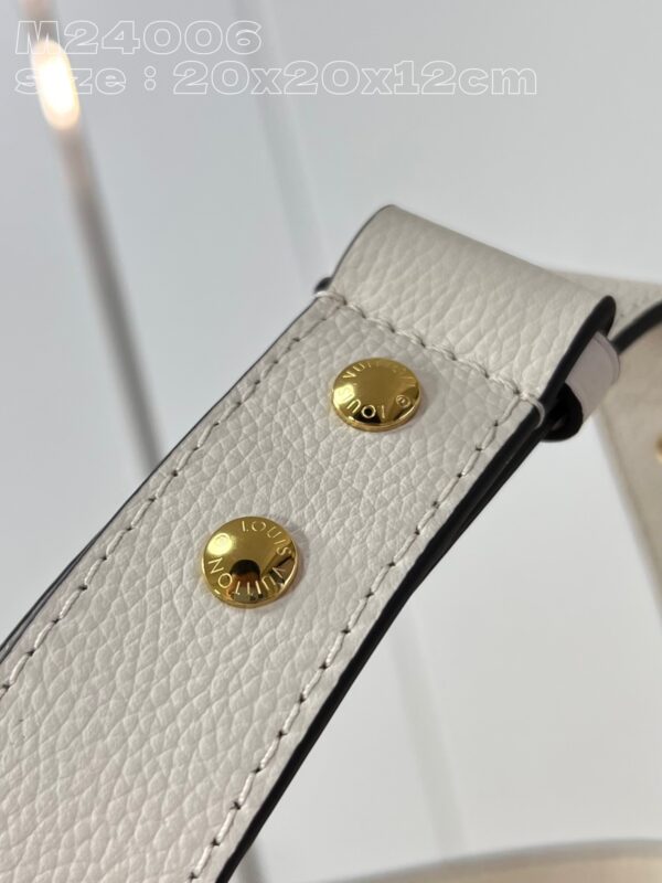 Louis Vuitton Lock and Walk