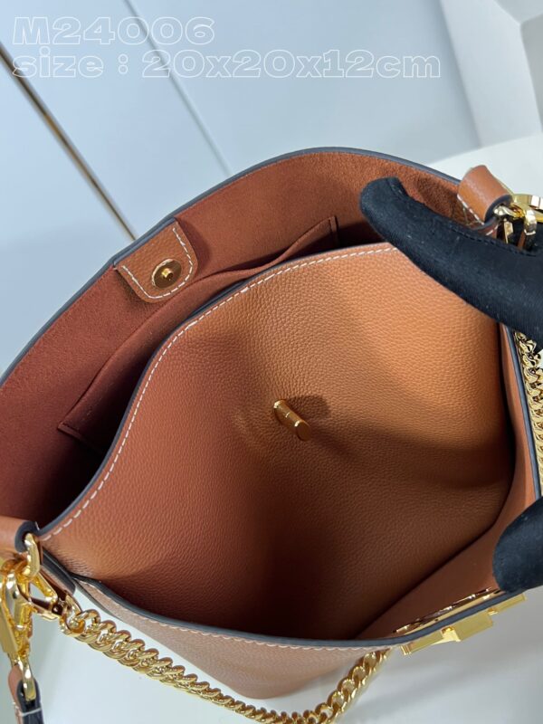 Louis Vuitton Lock and Walk