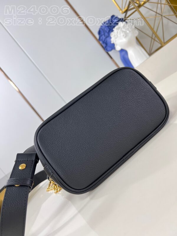 Louis Vuitton Lock and Walk