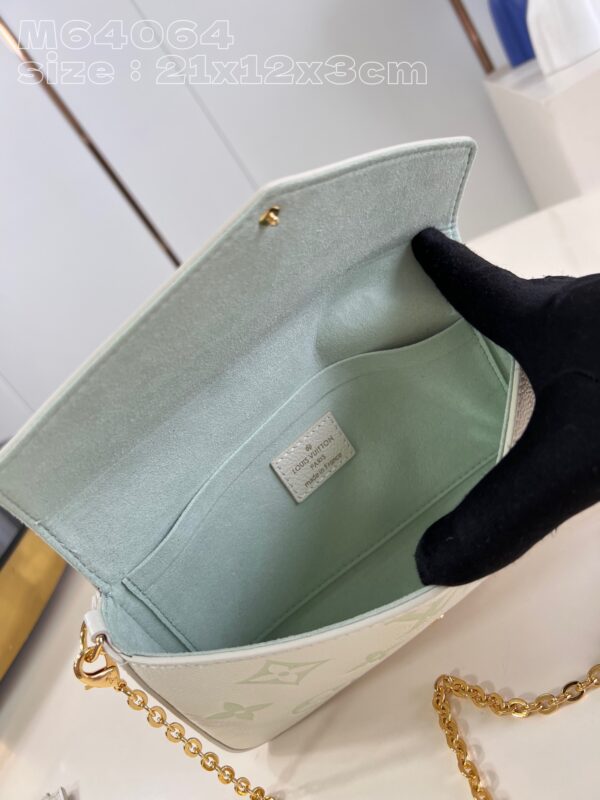 Louis Vuitton Pochette Félicie