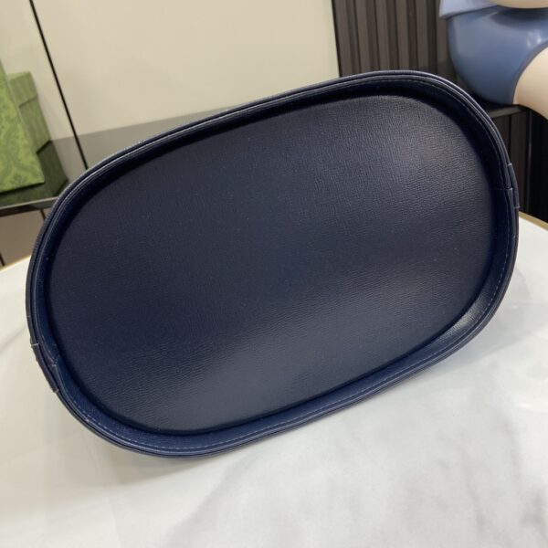 Gucci MEDIUM BUCKET SHOULDER BAG