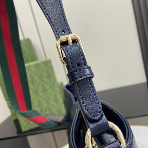 Gucci MEDIUM BUCKET SHOULDER BAG