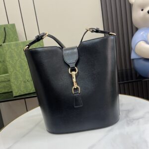 Gucci MEDIUM BUCKET SHOULDER BAG