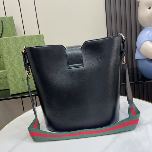 Gucci MEDIUM BUCKET SHOULDER BAG