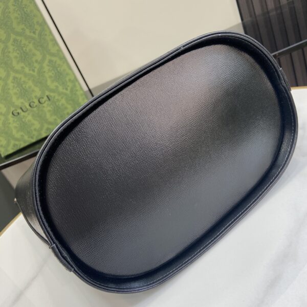 Gucci MEDIUM BUCKET SHOULDER BAG