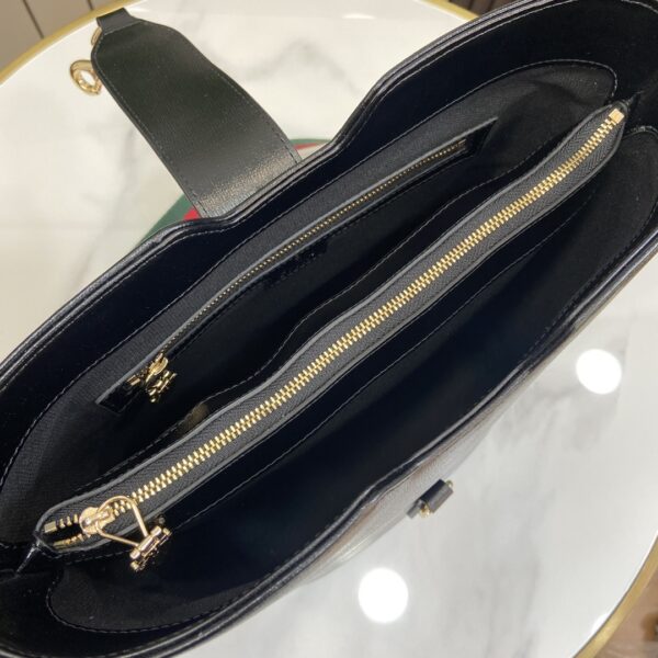 Gucci MEDIUM BUCKET SHOULDER BAG