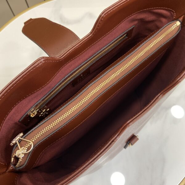 Gucci MEDIUM BUCKET SHOULDER BAG