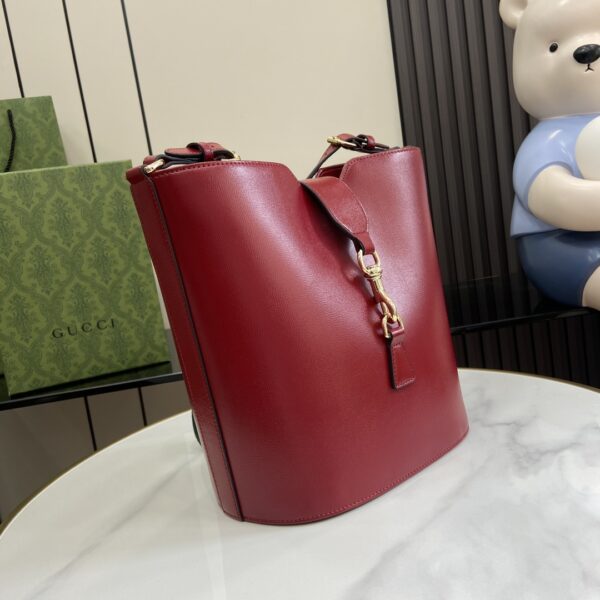 Gucci MEDIUM BUCKET SHOULDER BAG