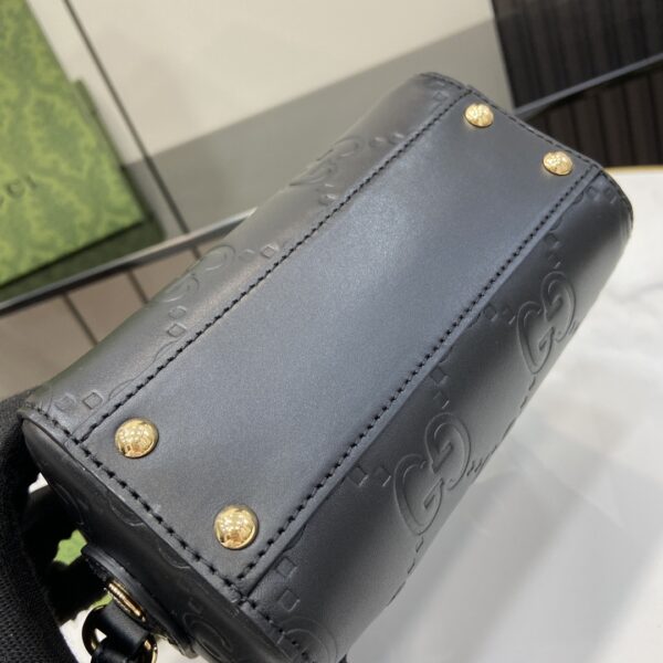 Gucci GG SUPER MINI TOP HANDLE BAG