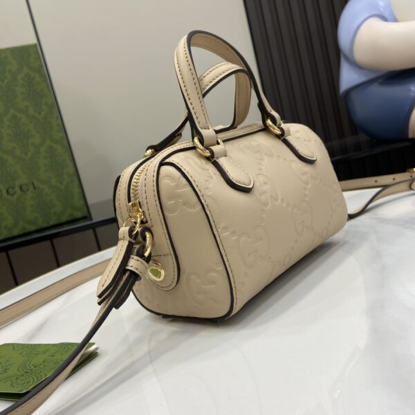 Gucci GG SUPER MINI TOP HANDLE BAG