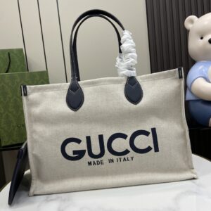 Gucci MEDIUM TOTE BAG WITH GUCCI PRINT