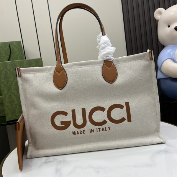 Gucci MEDIUM TOTE BAG WITH GUCCI PRINT