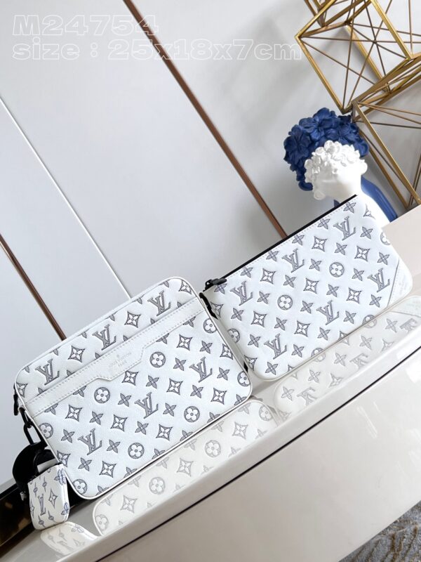 Louis Vuitton Trio Messenger