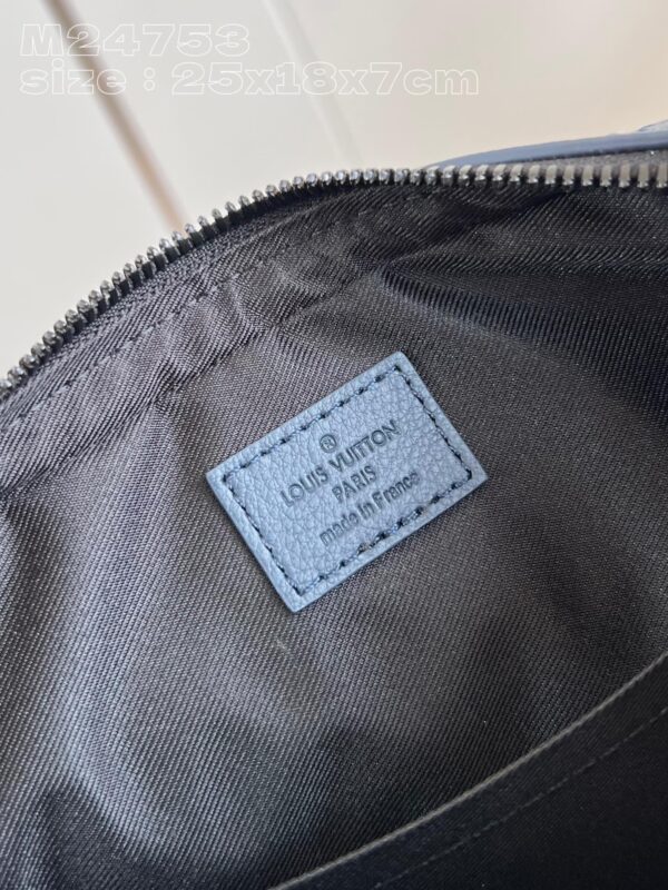 Louis Vuitton Trio Messenger