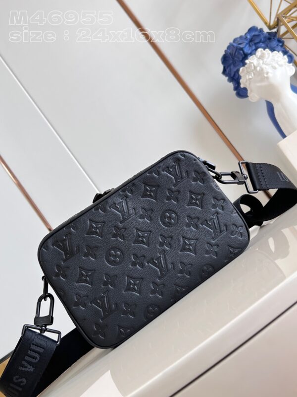 Louis Vuitton Alpha Messenger