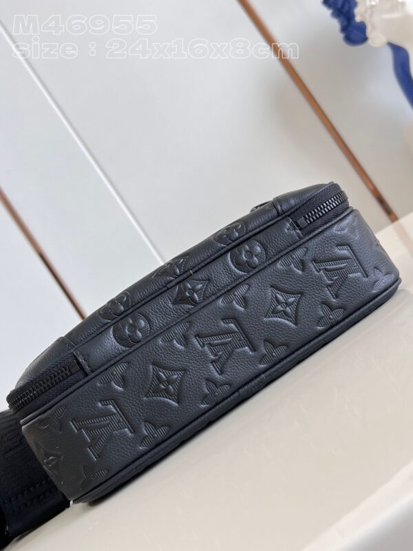Louis Vuitton Alpha Messenger