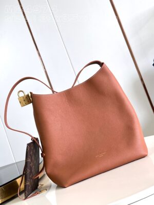 Louis Vuitton Low Key Hobo MM