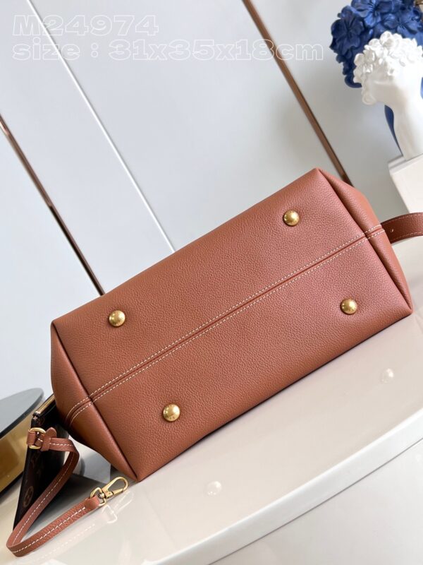 Louis Vuitton Low Key Hobo MM