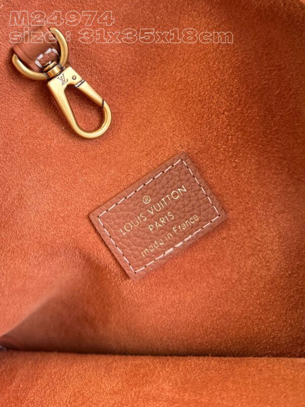 Louis Vuitton Low Key Hobo MM
