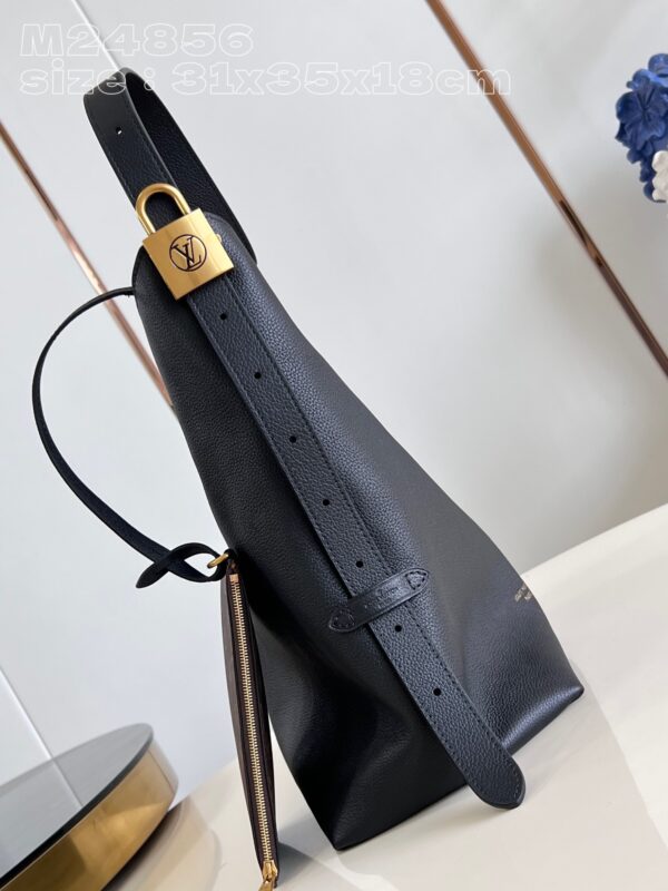 Louis Vuitton Low Key Hobo MM