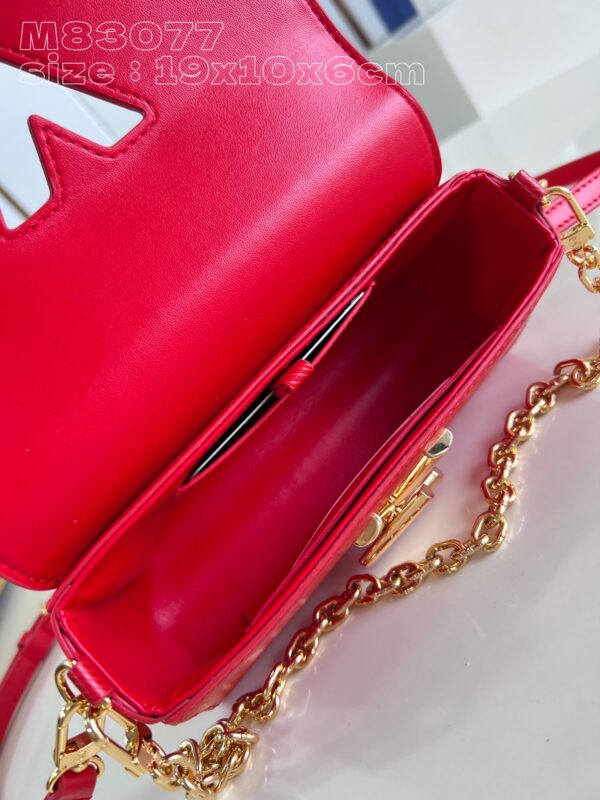 Louis Vuitton Twist West Pochette