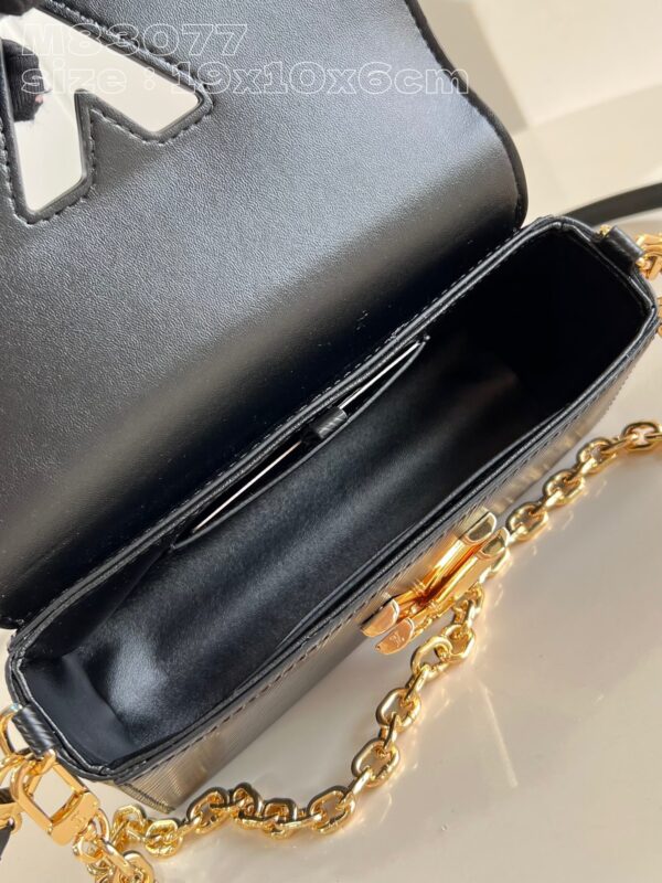 Louis Vuitton Twist West Pochette