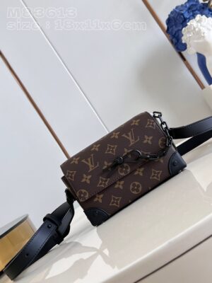 Louis Vuitton Steamer Wearable Wallet