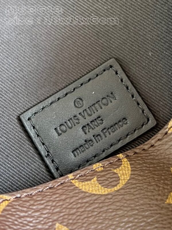 Louis Vuitton Steamer Wearable Wallet