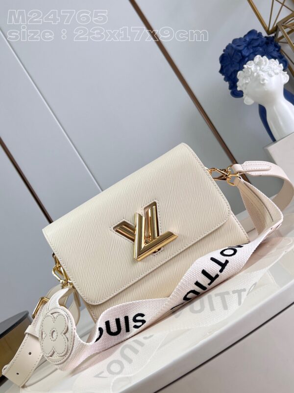 Louis Vuitton Twist MM