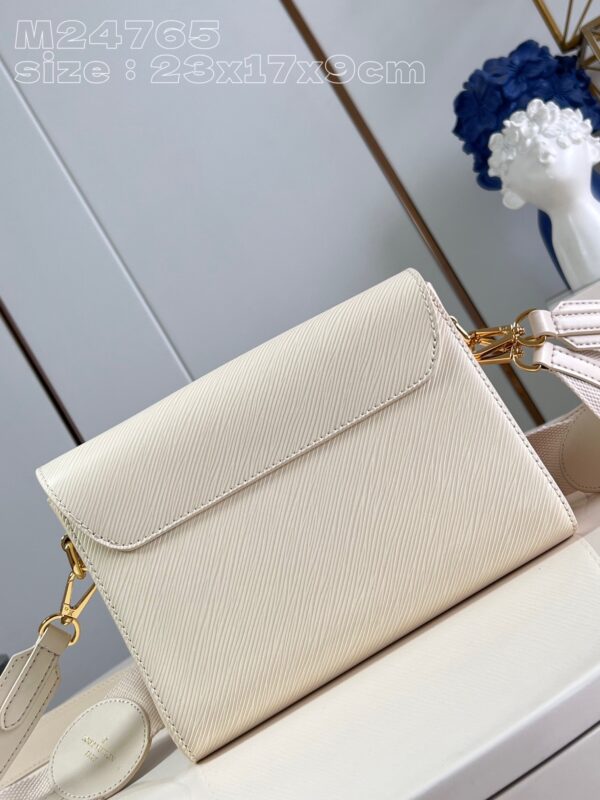 Louis Vuitton Twist MM