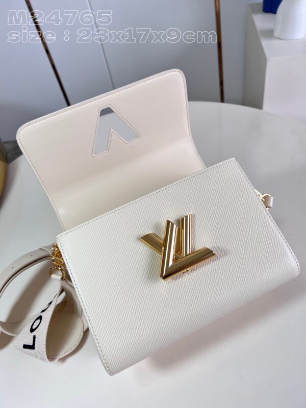 Louis Vuitton Twist MM